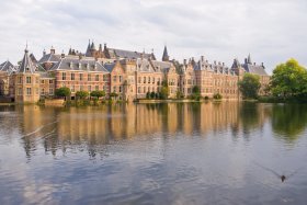 &copy; Demid Borodin - shutterstock.com