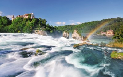Rheinfall in Schaffhausen © suteracher-shutterstock.com/2013