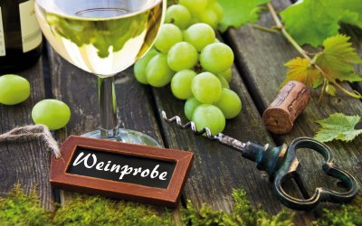 Weinprobe © PhotoSG-fotolia.com