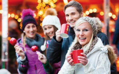 Auf dem Weihnachtsmarkt © Kzenon-fotolia.com