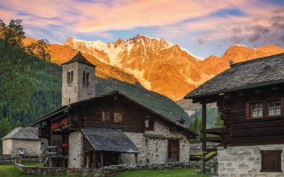 Macugnaga mit Ausblicke auf Monte Rosa © AleMasche72-fotolia.com