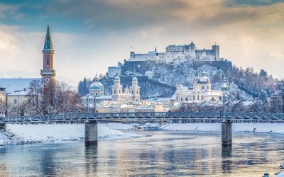 verschneite Altstadt von Salzburg © JFL Photography-fotolia.com