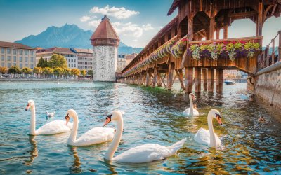 Kapellbrücke und Wasserturm Luzern © JFL Photography-fotolia.com