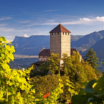 Schloss Tirol, Südtirol, Bozen - © Pixelshop - Fotolia