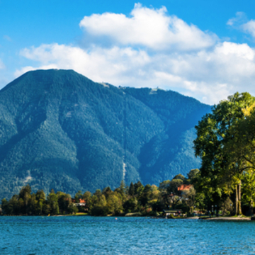 Tegernsee in Bayern, Deutschland - © fottoo - stock.adobe.com