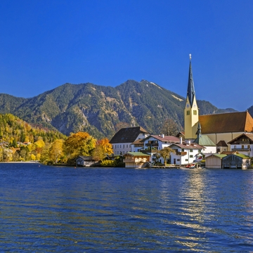 Rottach-Egern am Tegernsee, Deutschland - © pwmotion - stock.adobe.com