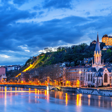 Lyon am Abend - © Frédéric Prochasson - stock.adobe.com