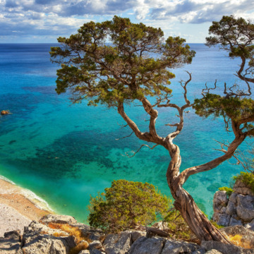 Costa Smeralda auf der italienischen Insel Sardinien - © ferkelraggae - Fotolia