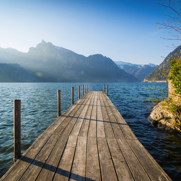 Steg am Traunsee in Österreich - © kentauros - stock.adobe.com