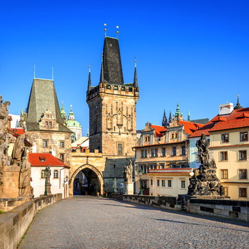 Stadttor auf der Karlsbrücke - © Emi Cristea - stock.adobe.com