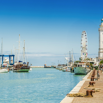 der Hafen Porto Canale am alten Kanal von Rimini - © Vivida Photo PC - stock.adobe.com