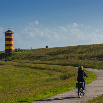 Radtour zum Pilsumer Leuchtturm in Ostfriesland