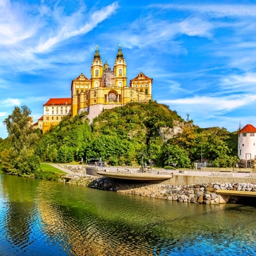 Stift Melk in der Wachau - © EKH-Pictures - stock.adobe.com