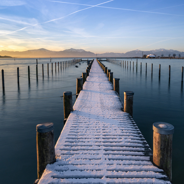 Wintermorgen am Chiemsee - ©Sebastian - stock.adobe.com