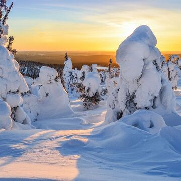 Sonnenuntergang in den Bergen - © citikka - Fotolia