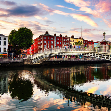 Ha Penny Bridge in Dublin - © Madrugada Verde - stock.adobe.com