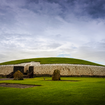 Newgrange - © Yggdrasill - stock.adobe.com