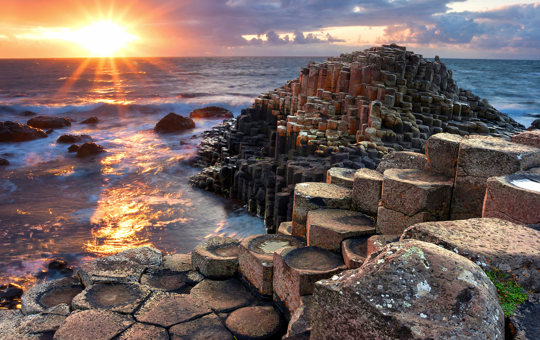Sonnenuntergang am Giants Causeway