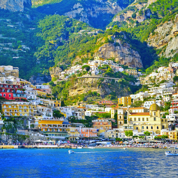 Positano an der Amalfiküste - © Javen - stock.adobe.com
