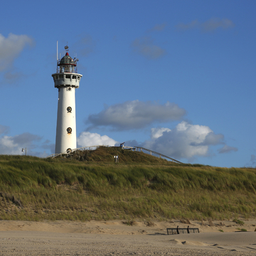 Leuchtturm von Egmond aan Zee, Niederlande - ©sweasy - stock.adobe.com