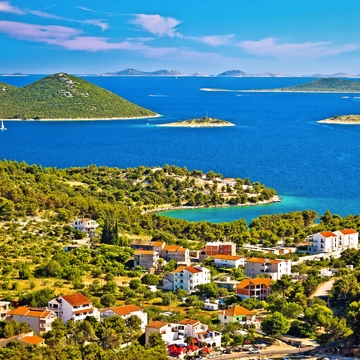 die Kornaten oder Kornati-Inseln sind die größte und dichteste Inselgruppe in der kroatischen Adria - © xbrchx - stock.adobe.com